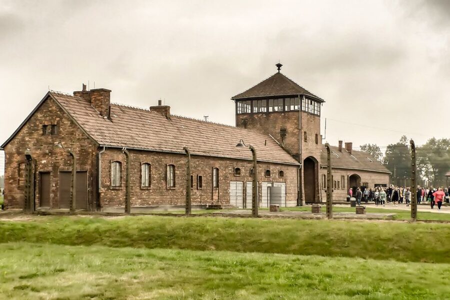 Krakow: Auschwitz Birkenau Museum Guided Tour with Pickup - What to bring and what to leave behind