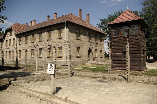 Krakow & Auschwitz day tour from Warsaw by private car with Lunch - Why This Warsaw Day Trip Takes So Long