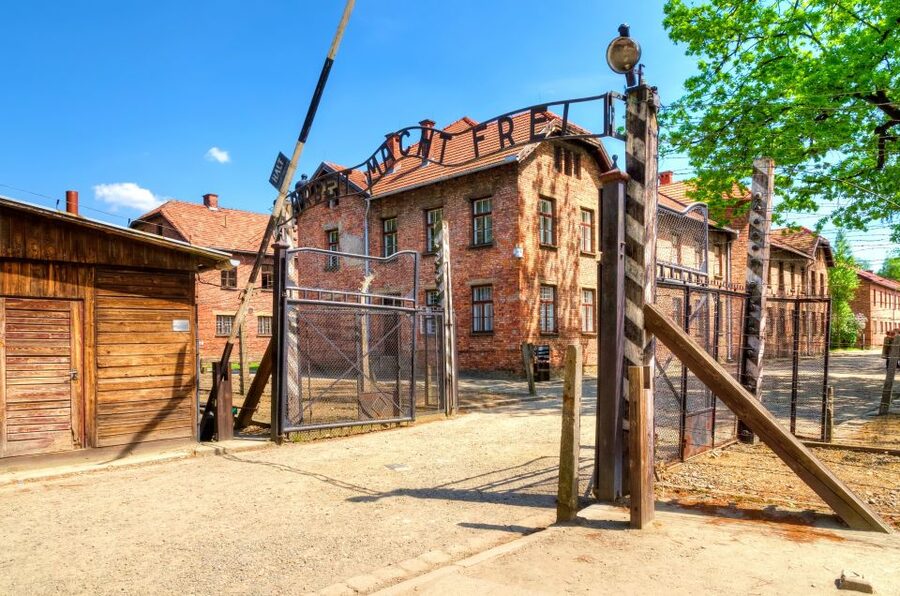 Krakow: Auschwitz Guided Tour with Optional Hotel Pickup - Leaving Krakow for the memorial