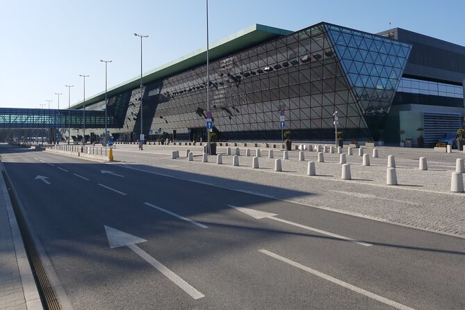 Kraków Balice Airport Transfer: Private One Way - Key details before you book