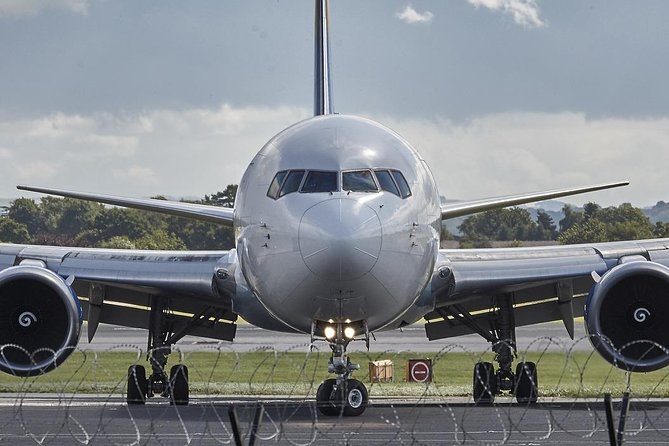 Krakow Balice Airport Transfer - A direct 25-minute ride into Krakow