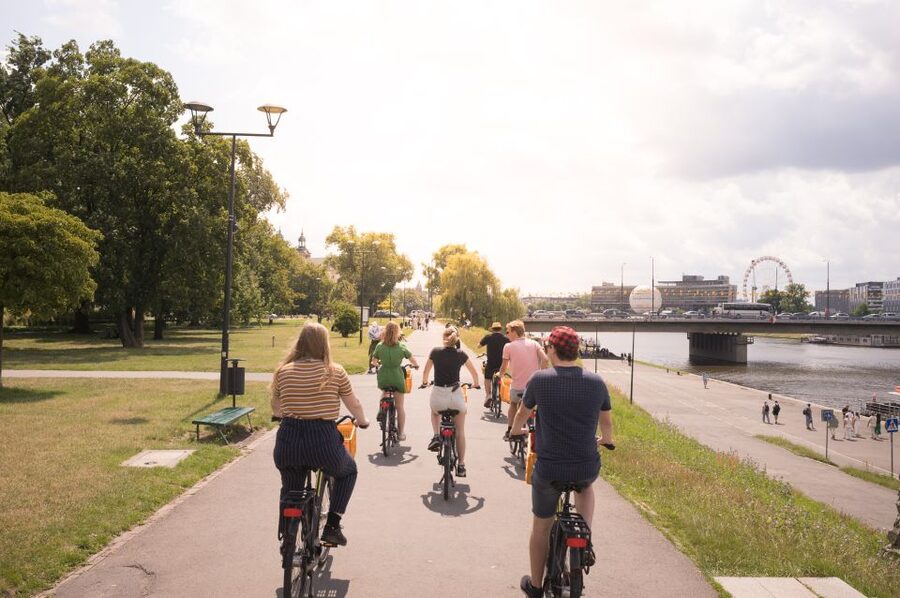 Krakow: Bike Tour of Old Town, Jewish Quarter and the Ghetto - The former ghetto and Ghetto Heroes Square