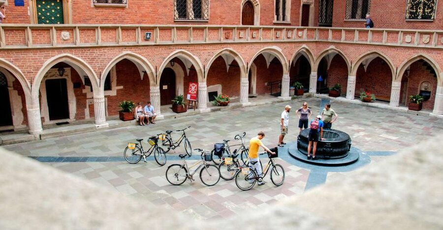 Krakow: Bike Tour of Old Town, Jewish Quarter and the Ghetto - Starting at Sławkowska Street