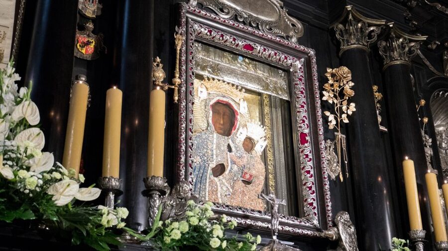 Krakow: Black Madonna of Częstochowa & Home of John Paul II - Why this Krakow day trip works