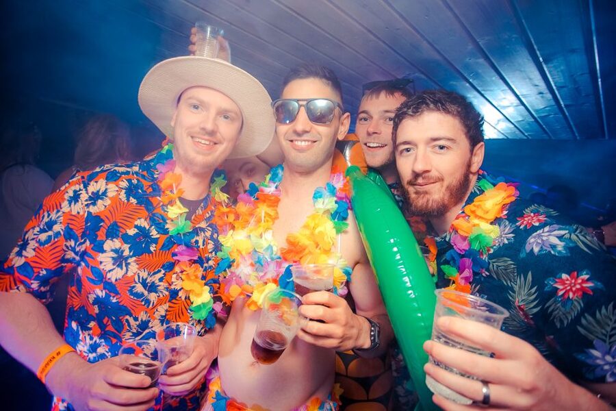 Krakow: Boat Party with Unlimited Drinks - Who will enjoy this most?