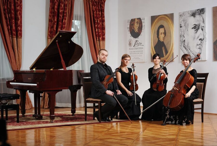 Krakow: Christmas Music Concert With Wine - How much introduction should you expect?