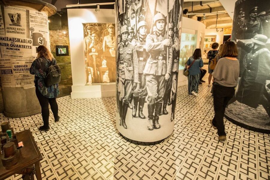 Krakow: City Golf Cart Tour and Schindler's Factory Museum - Key points at a glance