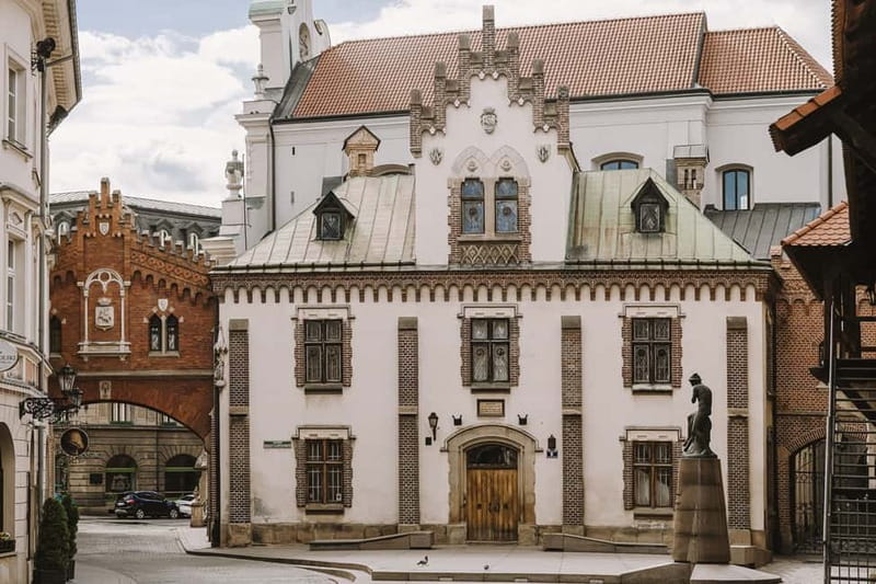 Krakow: City Pass With Transport - Leonardo at the Czartoryski Museum