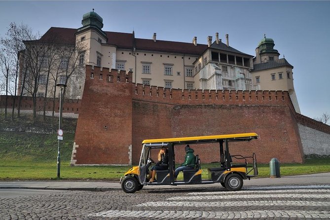 Krakow City Sightseeing by Electric Car - Rynek Główny: Krakow’s grand opening scene