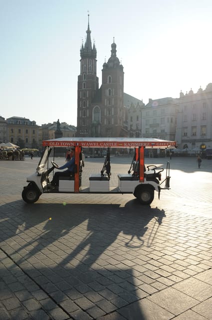 Krakow: City Sightseeing Tour by Golf Cart - Why a golf cart works well in Krakow
