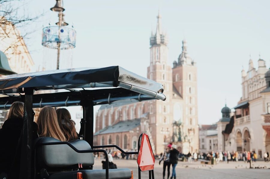 Krakow: City Sightseeing Tour by Golf Cart - Starting with medieval Krakow