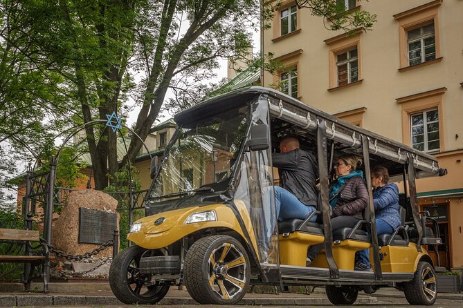 Krakow: City Sightseeing Tour Eco Electric Buggy Golf Cart - Why the electric buggy works well in Krakow