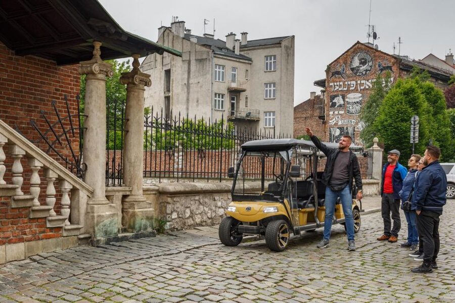 Krakow: City Tour Golf Cart & Schindler's Factory Guide Tour - Wawel Castle and Krakow’s central story