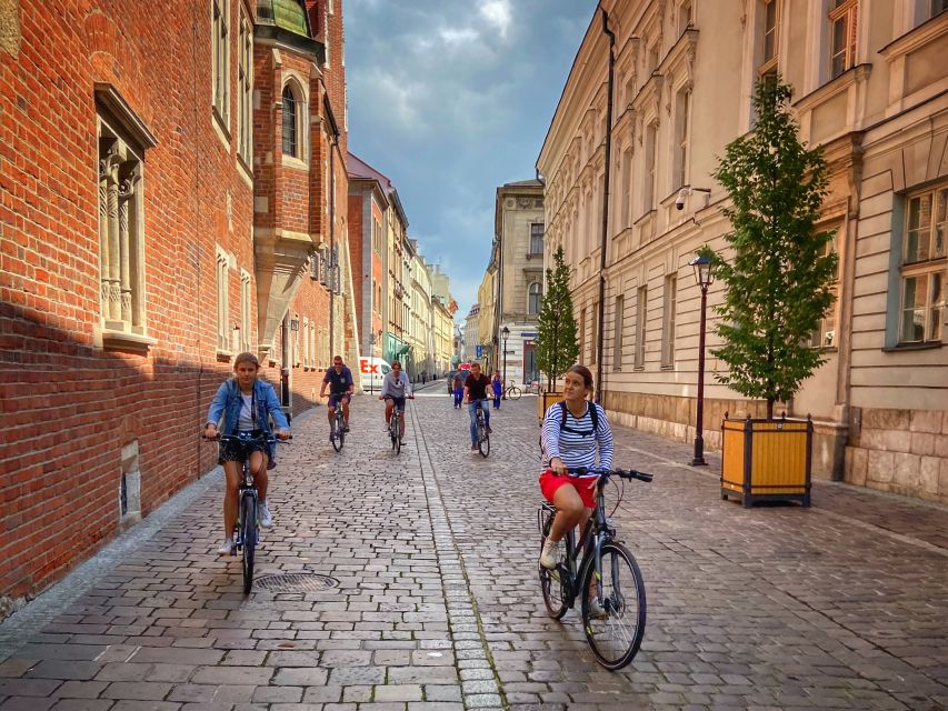 Krakow: Complete Bike tour with all the highlights - Rynek Główny and the city’s famous stories