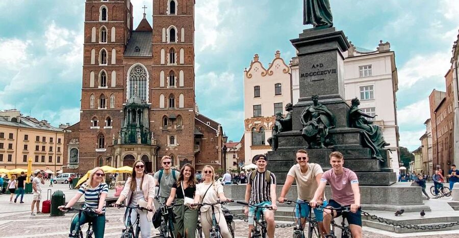 Krakow: Complete Bike tour with all the highlights - Starting at MijnTours in central Krakow