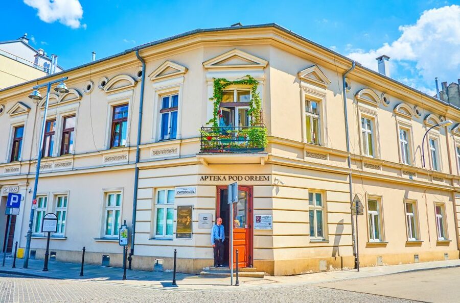 Krakow: Electric Car Sightseeing Tour - Starting at Matejki Square