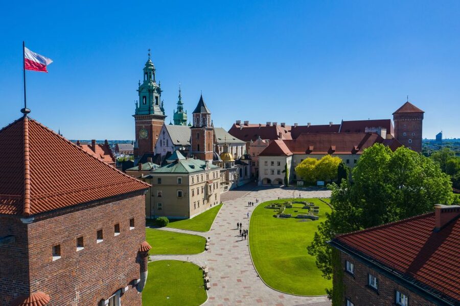 Krakow: Electric Car Sightseeing Tour - Kazimierz and the old Jewish quarter