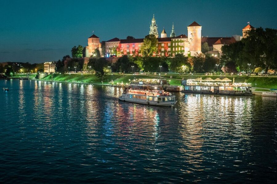 Krakow: Evening Cruise with a Glass of Wine - What the one-hour route actually covers
