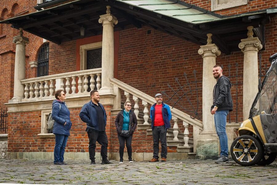 Krakow: Extended City Sightseeing Tour - Eco Buggy Golf Cart - Audio guides, drivers, and the group experience