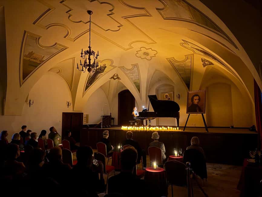 Krakow: Frédéric Chopin Classical Music Candlelight Concert - Arriving early for the best seat