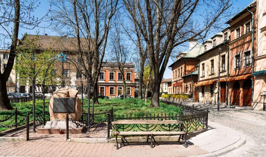 Krakow: Full Tour Regular 1.5h guided city tour by E-Cart - Why an electric cart makes sense in Krakow