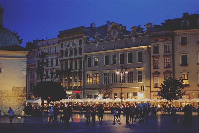 Krakow: Guided City Tour by Golf Buggy (with hotel pickup) - Live guides, audio commentary, and language options