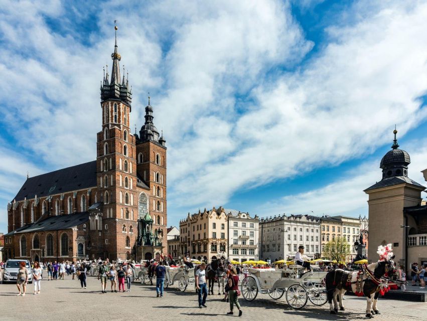 Krakow: Guided Old Town Tour - Pace, weather, and practical comfort