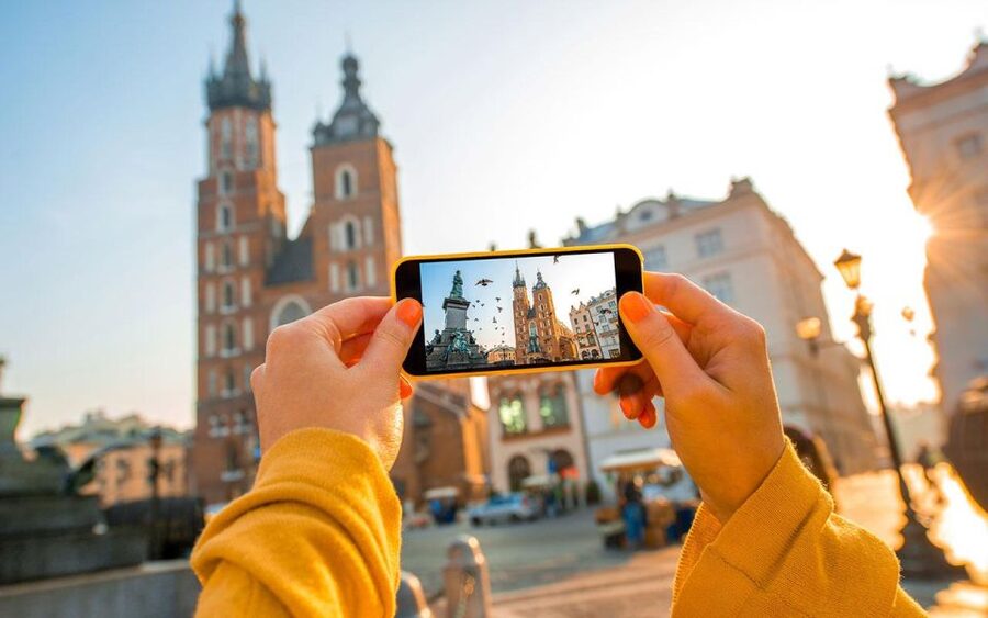 Krakow: Guided Old Town Tour - Starting at plac Szczepański 4