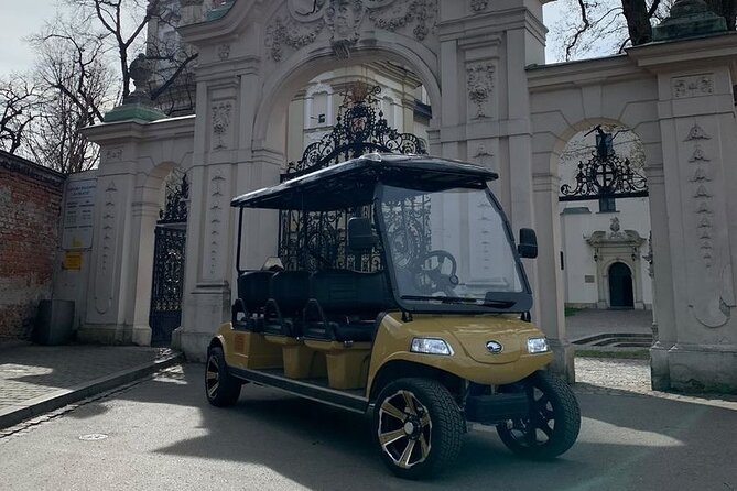 Krakow Guided Tour by Electric Golf Cart - Market Square and the practical snack stop