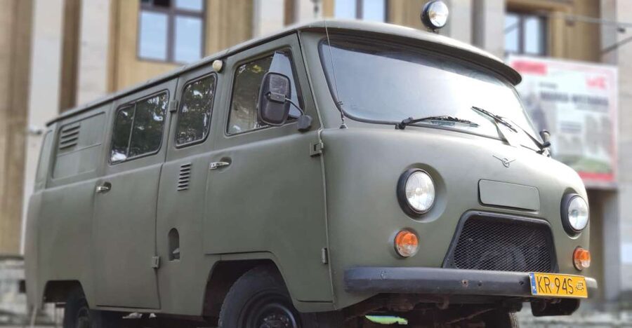 Krakow: Guided Tour to Nowa Huta on Commie Retro Van - Inside the Former Steelworks World