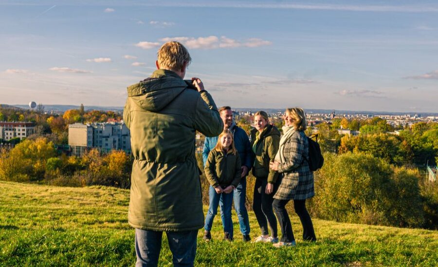 Krakow: Hidden Bike Tour - What the guides add to the experience