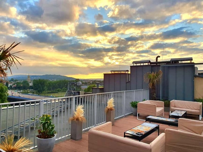 Krakow: Hidden Rooftop Bar Reservation with 1 Cocktail - Key Points Before You Book