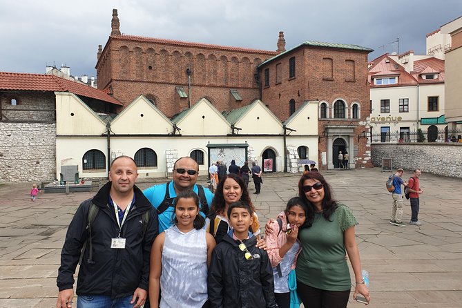 Krakow Jewish District Private Tour. Kazimierz and Jewish Ghetto - Wolf Popper Synagogue and the cluster of religious sites