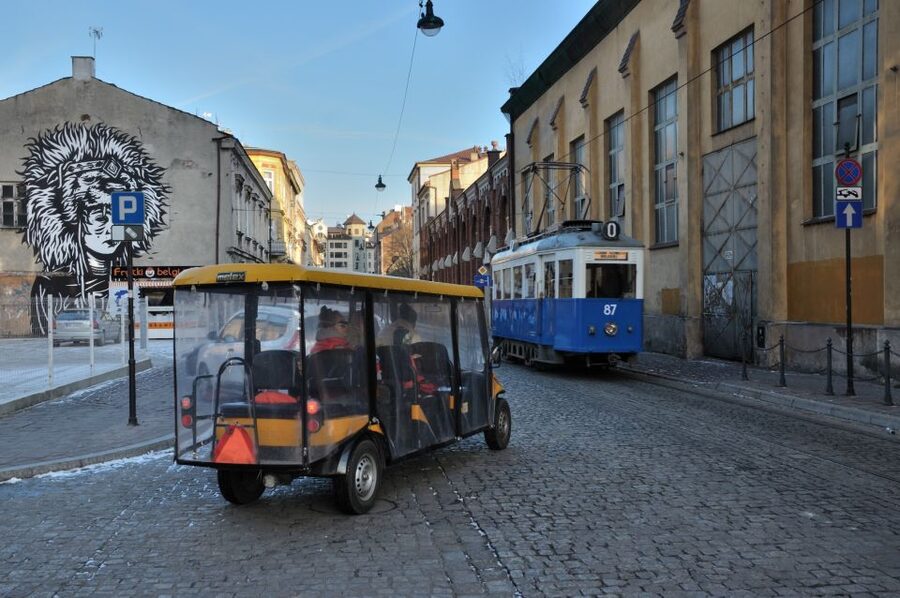 Krakow: Jewish Quarter and Ghetto Sightseeing Golf Cart Tour - Key points at a glance