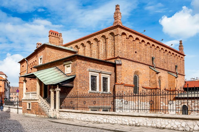 Krakow: Jewish Quarter Guided Walking Tour - Following the trail of Schindler’s List