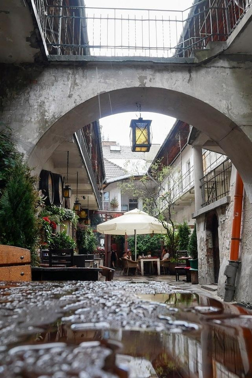 Kraków: Jewish Quarter & Schindler’s Factory Guided Tour - Why a guide is worth paying for