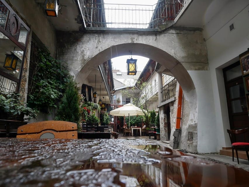 Kraków: Jewish Quarter & Schindler’s Factory Guided Tour - What the Kazimierz walk adds to the story