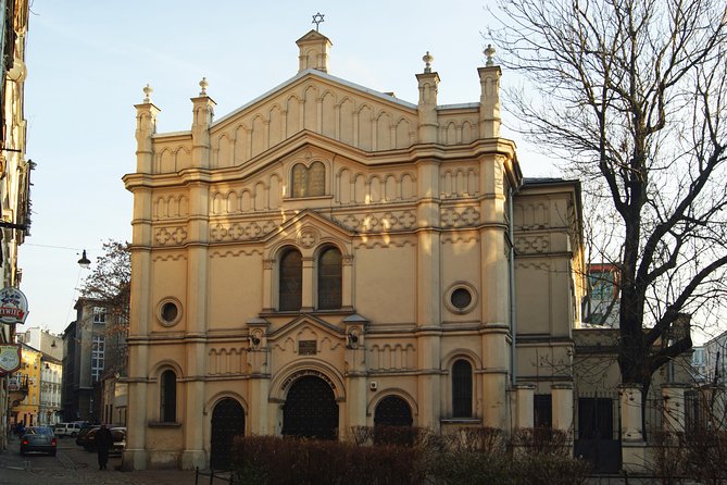 Krakow Kazimierz and Jewish Ghetto Tour with Synagogues - Why Kazimierz needs more than a quick photo stop