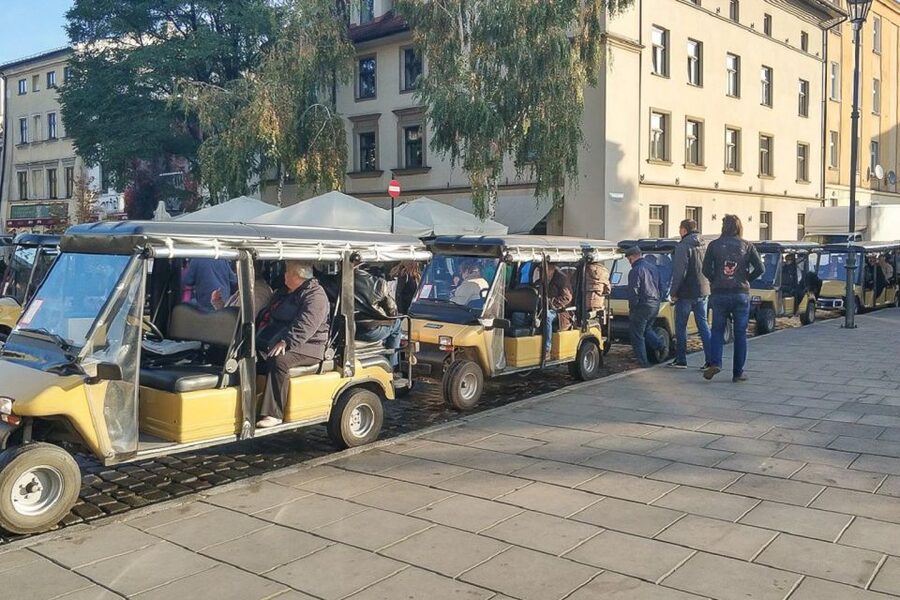 Krakow: Kazimierz by Golf Cart and Schindler's Factory Tour - From Jewish heritage to the former ghetto