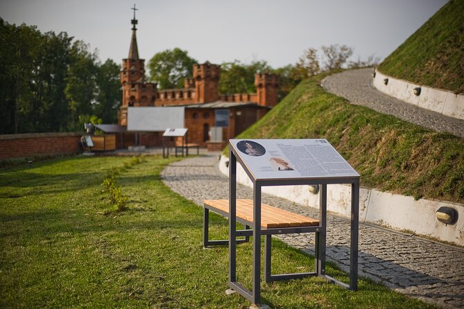 Krakow: Kościuszko Mound Entry Ticket & City Pass Options - Walking through the Austrian fortress