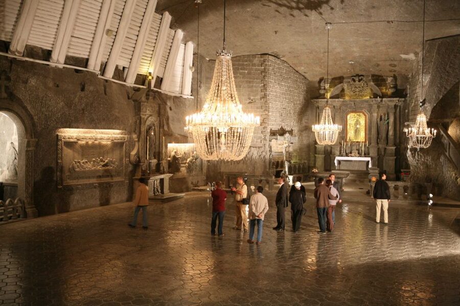 Krakow: Lazy Catamaran River Cruise and Salt Mine Group Tour - Seeing Wawel from the water