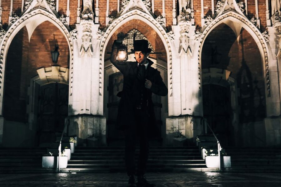 Krakow: Legends and Tales of Old Town Walking Tour - A walking show through Kraków’s medieval district