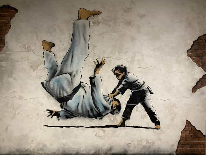 Krakow: Muzeum Banksy Entry Ticket - Key points to know before you go