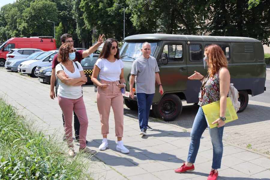 Krakow: Nowa Huta Guided Tour in Vintage Car - The steelworks offices and the Cold War shelter