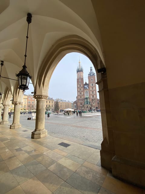 Krakow: Old Town and Kazimierz Guided Bike Tour - Why a bike is useful in Krakow’s historic center