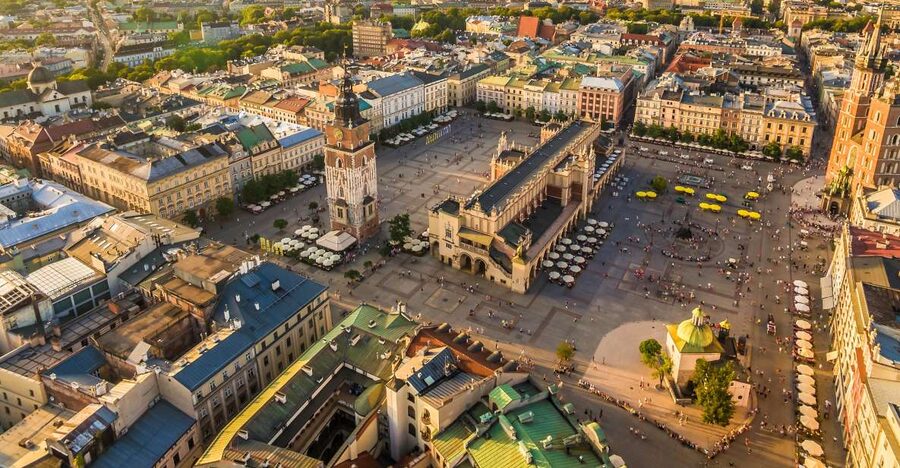 Krakow: Old Town Audio-Guided Walking Tour with Headset - Starting at Grodzka Street beneath St. Peter and Paul