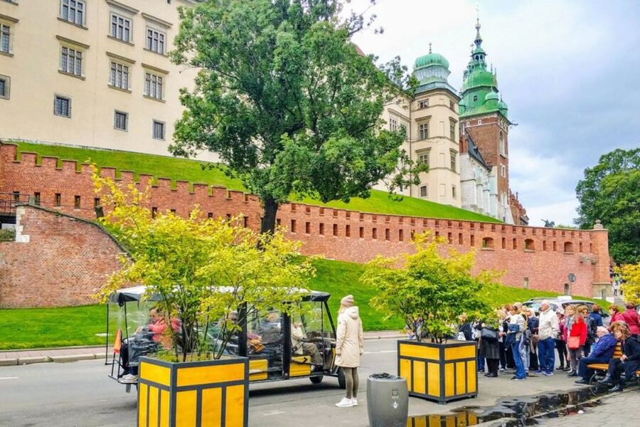 Krakow: Old Town, Ghetto, and Kazimierz Golf Cart Tour - Key points to know before booking