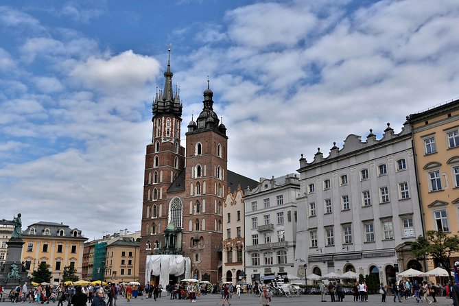 Krakow: Old Town Guided Walking Tour - Starting at St. Florian’s Church and Gate