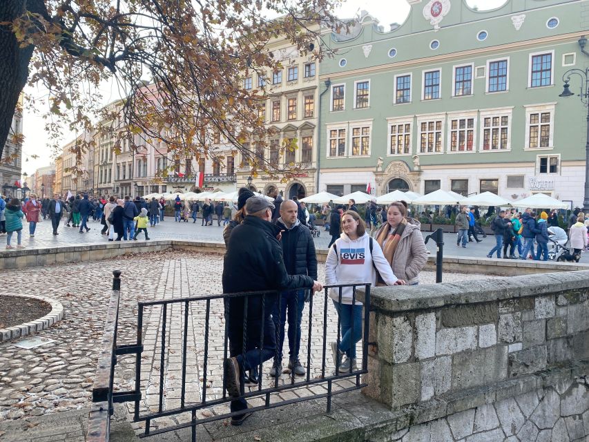 Krakow: Old Town Highlights Walking Tour - Key points to know before booking