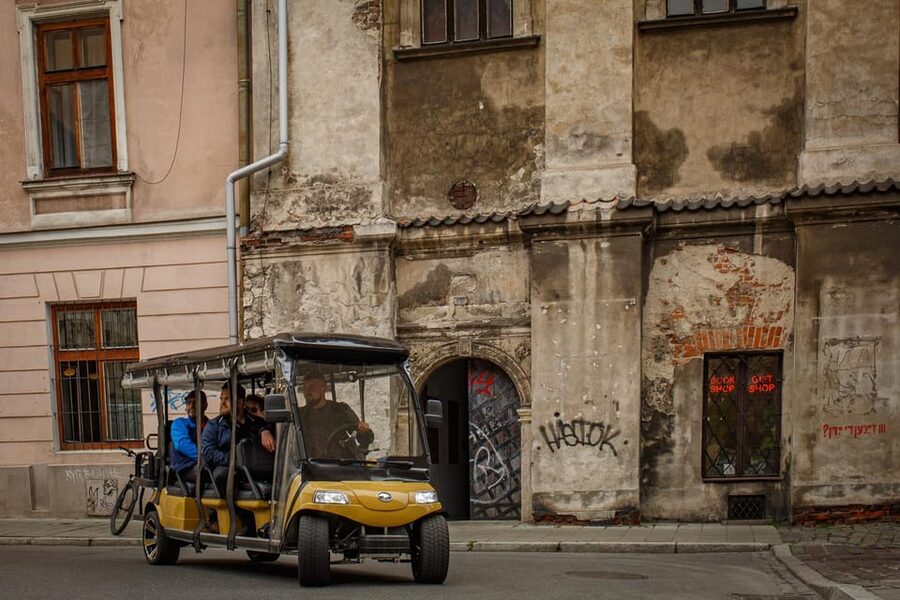 Krakow: Old Town - Kazimierz - Ghetto by Electric Golf Cart - Why this cart tour works well for a first look at Krakow